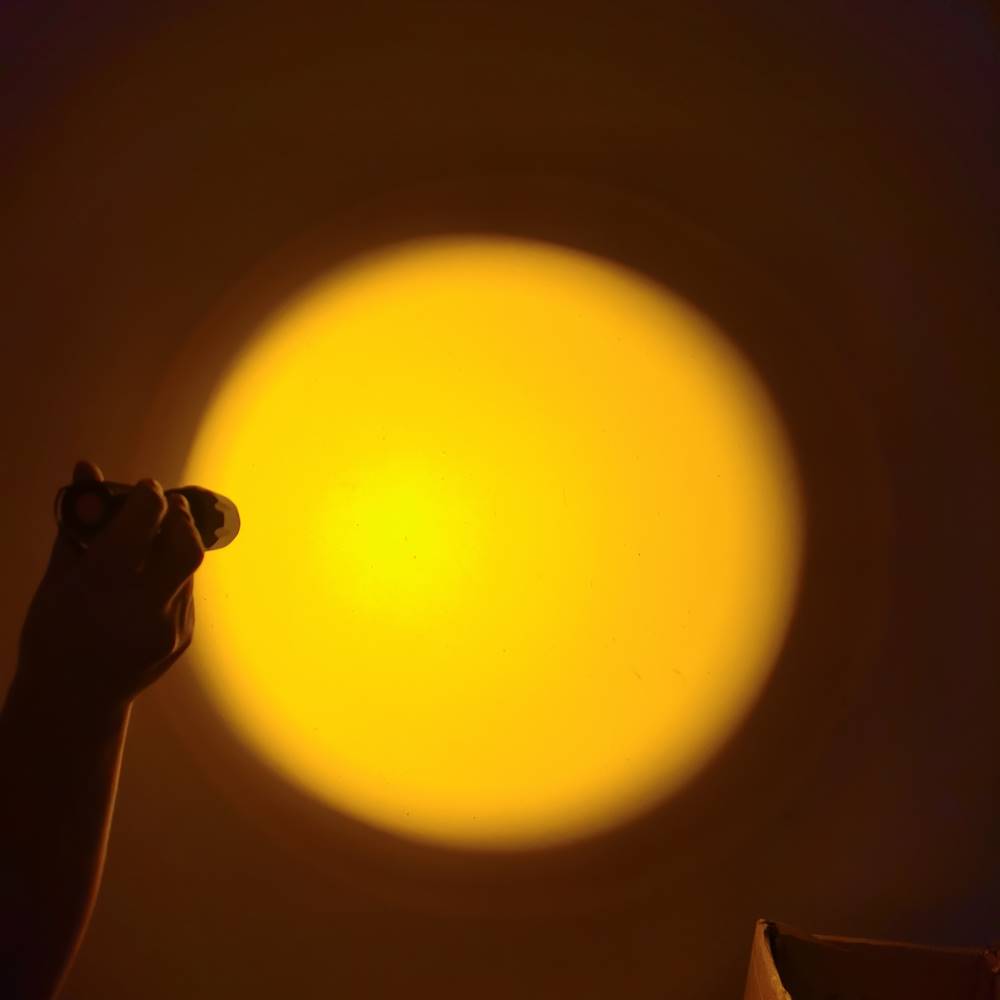 Telescopic Zoom Orange lamp LE - огляд і ціна Outdoor Adventure Inc