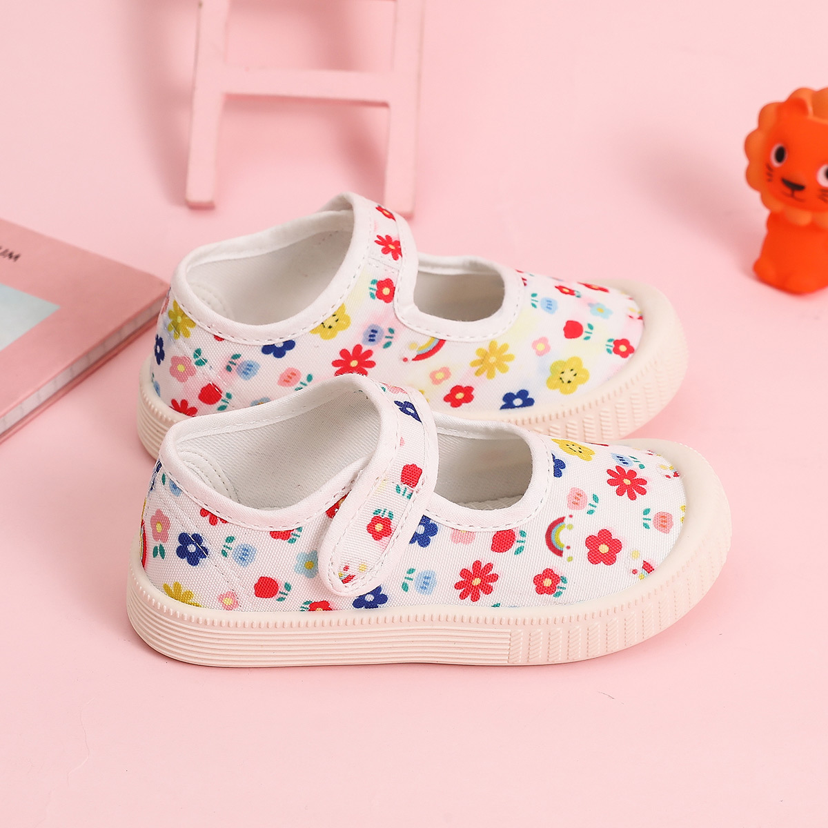 Girls fashionable casual sport - огляд і ціна Outdoor Adventure Shoes
